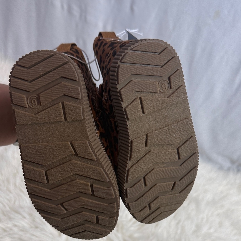 NWT Kids Leopard Print Winter Boots - Brown - Picture 6 of 7